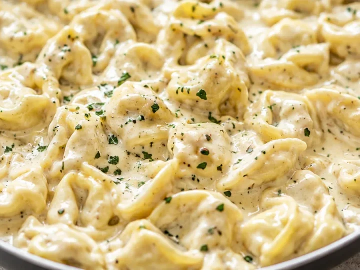 Creamy Tortellini Sauce: Dream Dinner in 20 Mins!