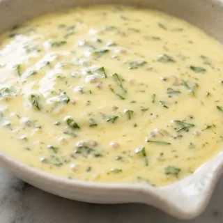 Silky Béarnaise Sauce: Your Steak's Best Friend! - bearnaise sauce