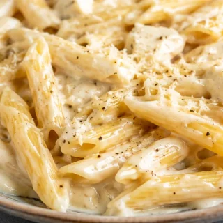 15-Minute Cream Cheese Pasta