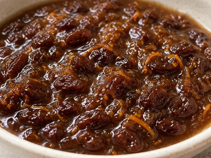 Sweet & Tangy Raisin Sauce for Ham!