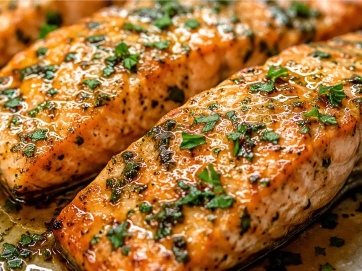Juicy Salmon Marinade: Grill or Oven!