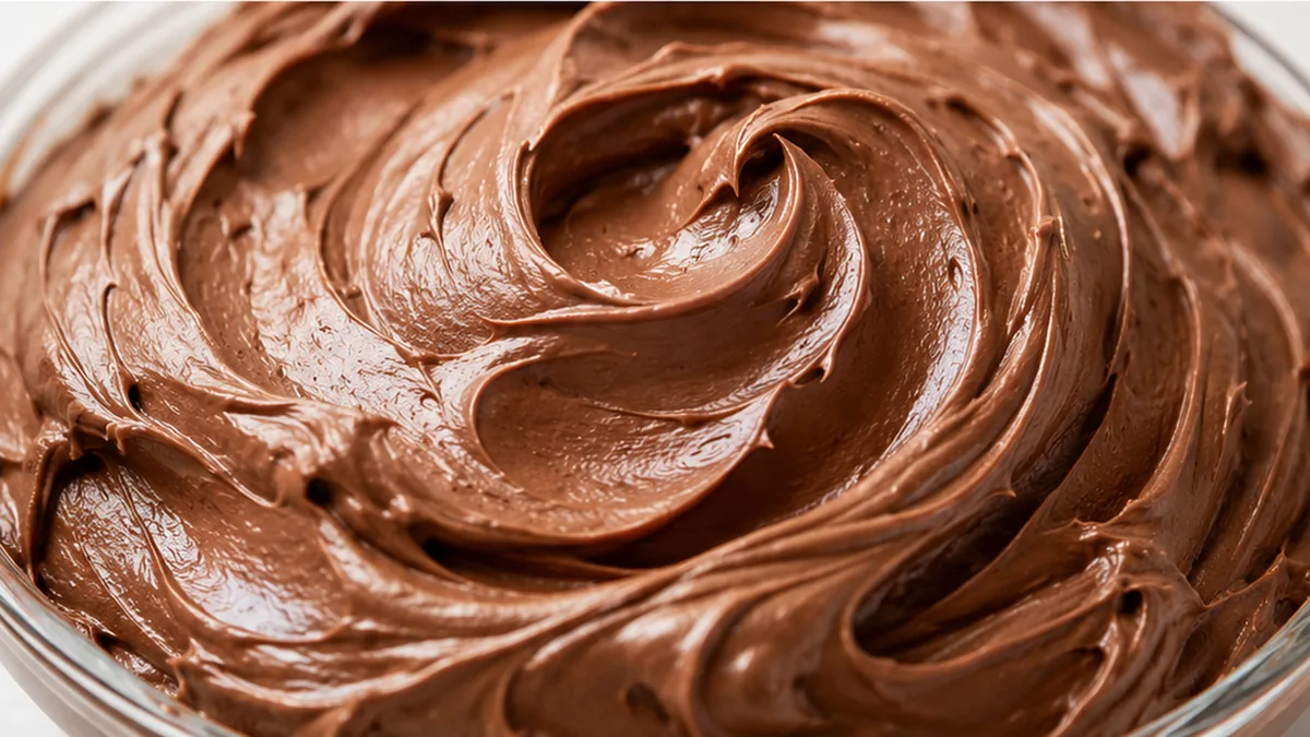 Milk Chocolate Fudge Frosting - Chocolate fudge frosting: Make this incredibly smooth, rich, and decadent frosting in under 30 minutes. Perfect for cakes and cu