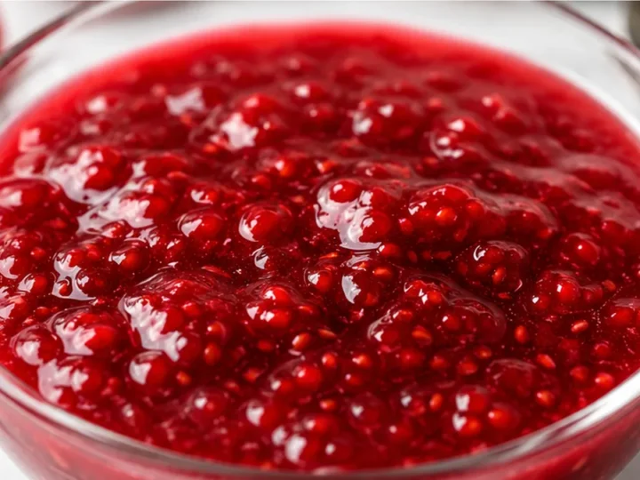 Raspberry Sauce for Desserts